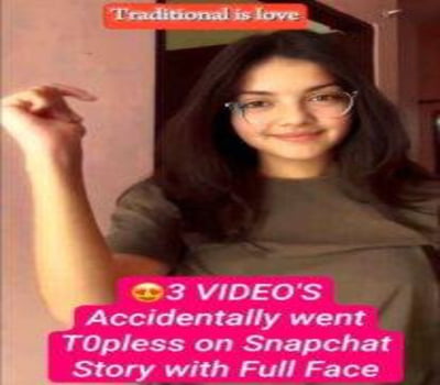 Cute Girl Accidentally Went T0pless on Snapchat Story