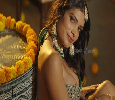 Resmi R Nair In Green Saree Nude