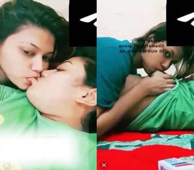 Lesbian Girls Boobs Suck Live Show