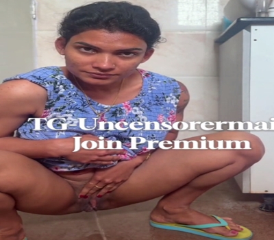 Resmi Nair Nude Taking a Piss Premium App Live Sex