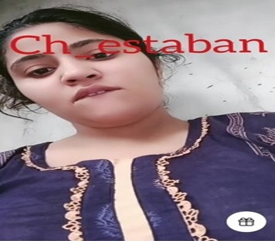 Horny Girl Nude Bathroom and Fingering Pussy Live Sex Video