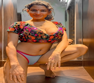 Resmi Nair Nude Shower 2025 Premium App Content